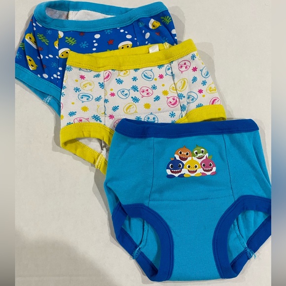 pink Fong Accessories Pink Fong 3 Pack Baby Shark Potty Training